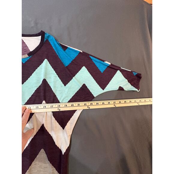 Auditions Chevron Batwing Sleeve Top Size Small – Made in USA women top - Picture 6 of 8